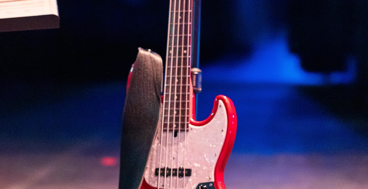 electric bass guitar factors to consider