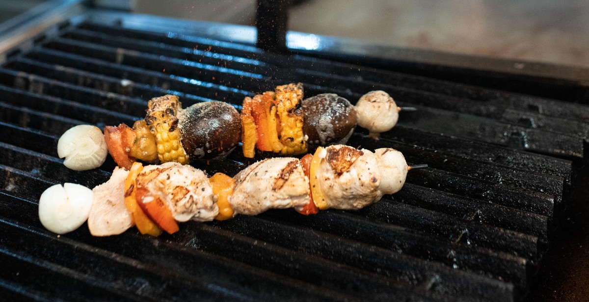 grilling shrimp skewers to perfection