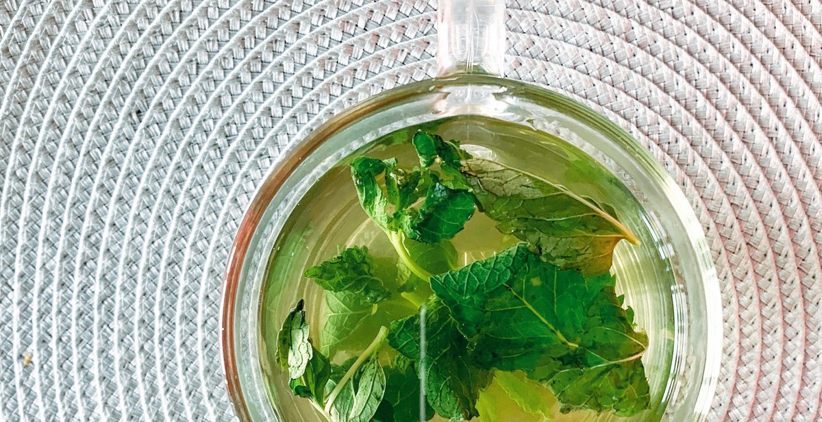 moroccan mint tea serving