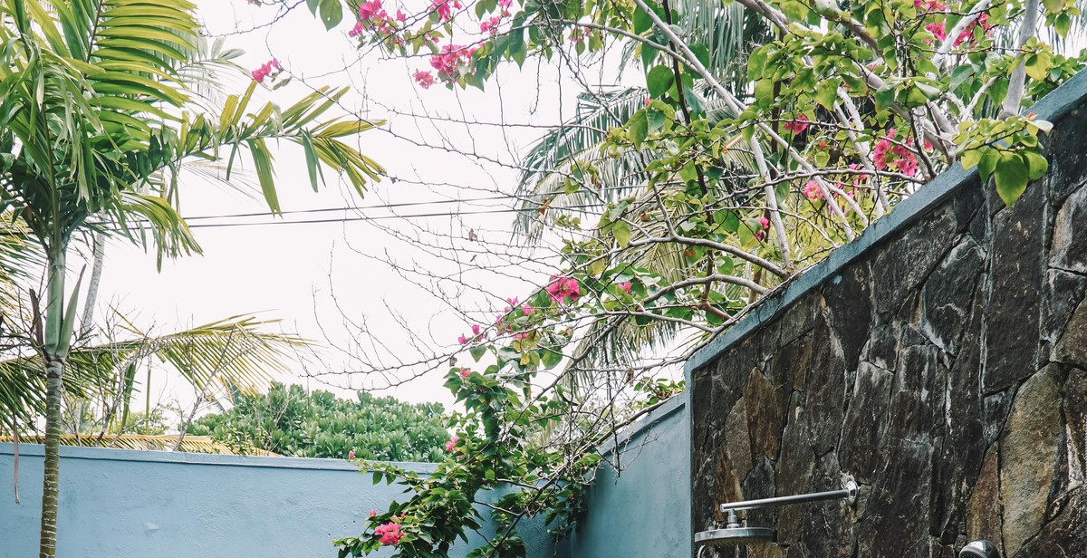 outdoor shower fixture installation