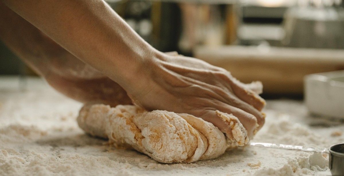 rolling pie dough