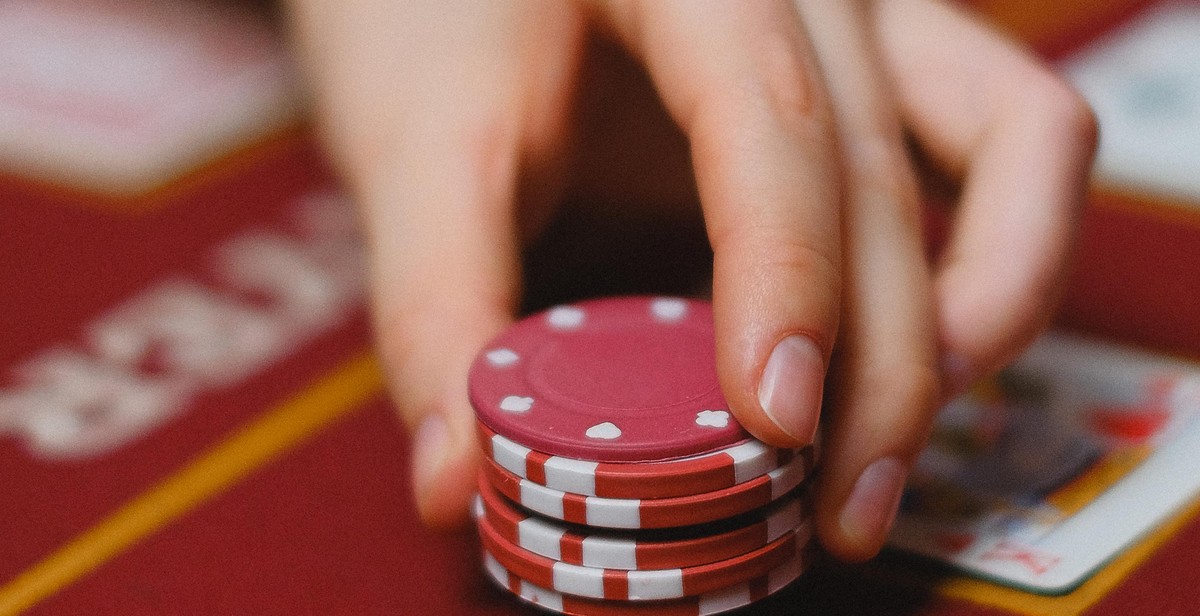 three card poker hand