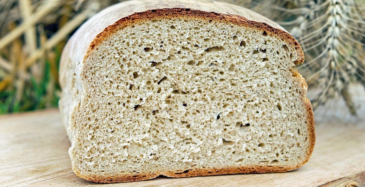 artisanal bread loaf