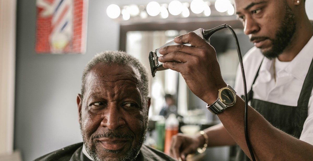 barber clipper guards in use