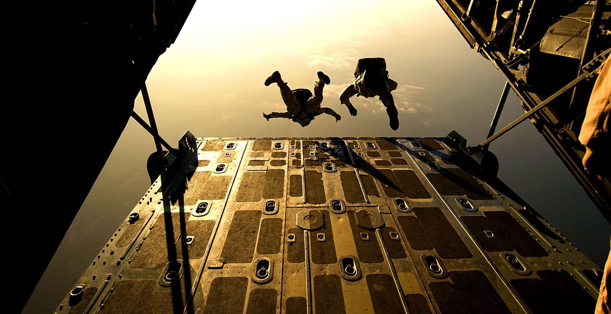 skydiving freefall