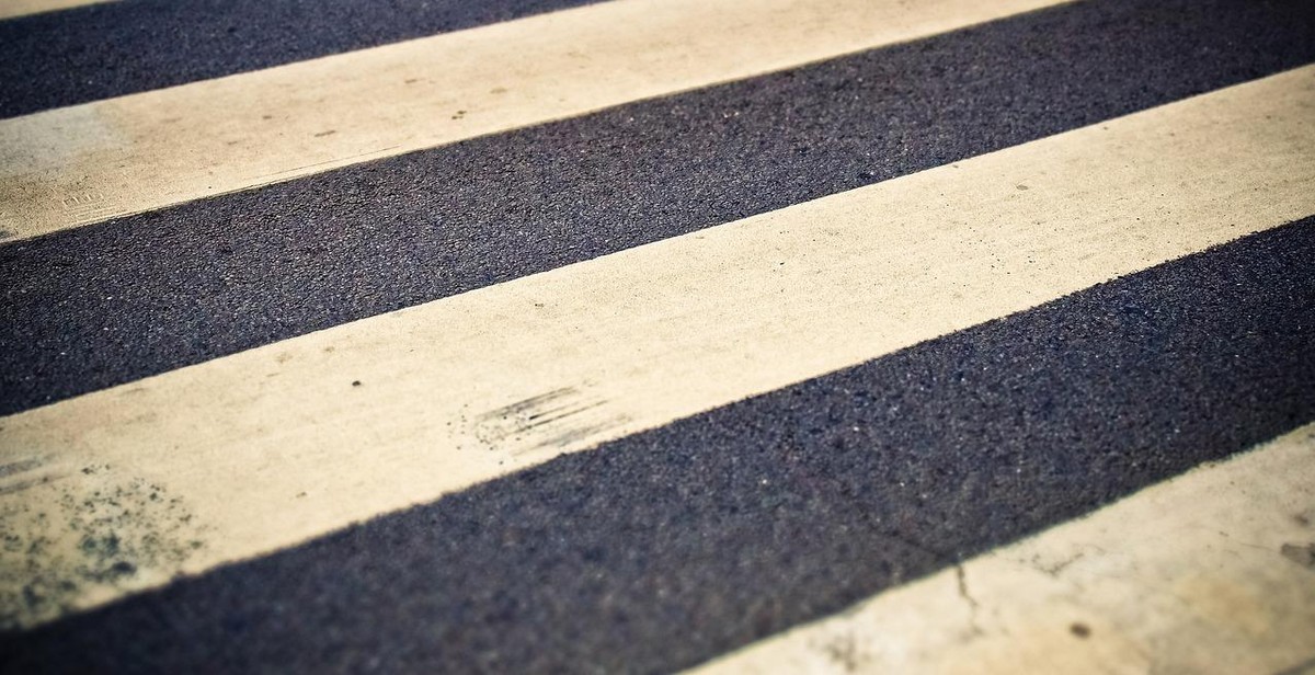 zebra crossing road markings